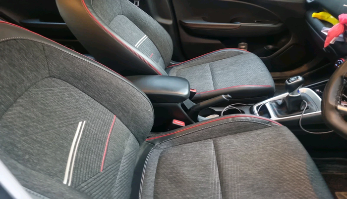 2021 Hyundai VENUE SX 1.0 TURBO IMT DUAL TONE SPORT, Petrol, Manual, 43,265 km, interior