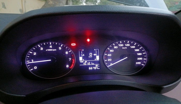 2017 Hyundai Creta E PLUS 1.6 PETROL, Petrol, Manual, 66,795 km, interior