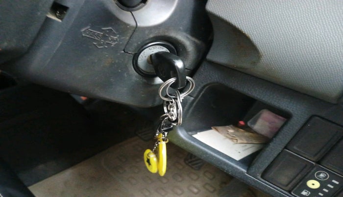 2012 Maruti Wagon R 1.0 LXI CNG, Petrol, Manual, 1,09,623 km, interior