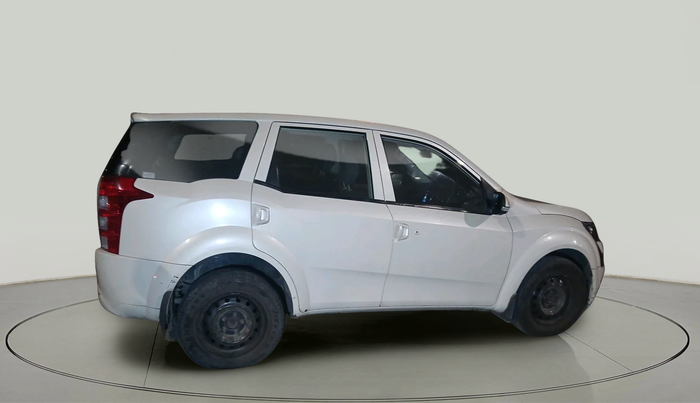 2017 Mahindra XUV500 W4, Diesel, Manual, 92,076 km, exterior