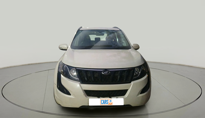 2017 Mahindra XUV500 W4, Diesel, Manual, 92,076 km, exterior