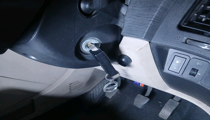 2017 Mahindra XUV500 W4, Diesel, Manual, 92,076 km, interior