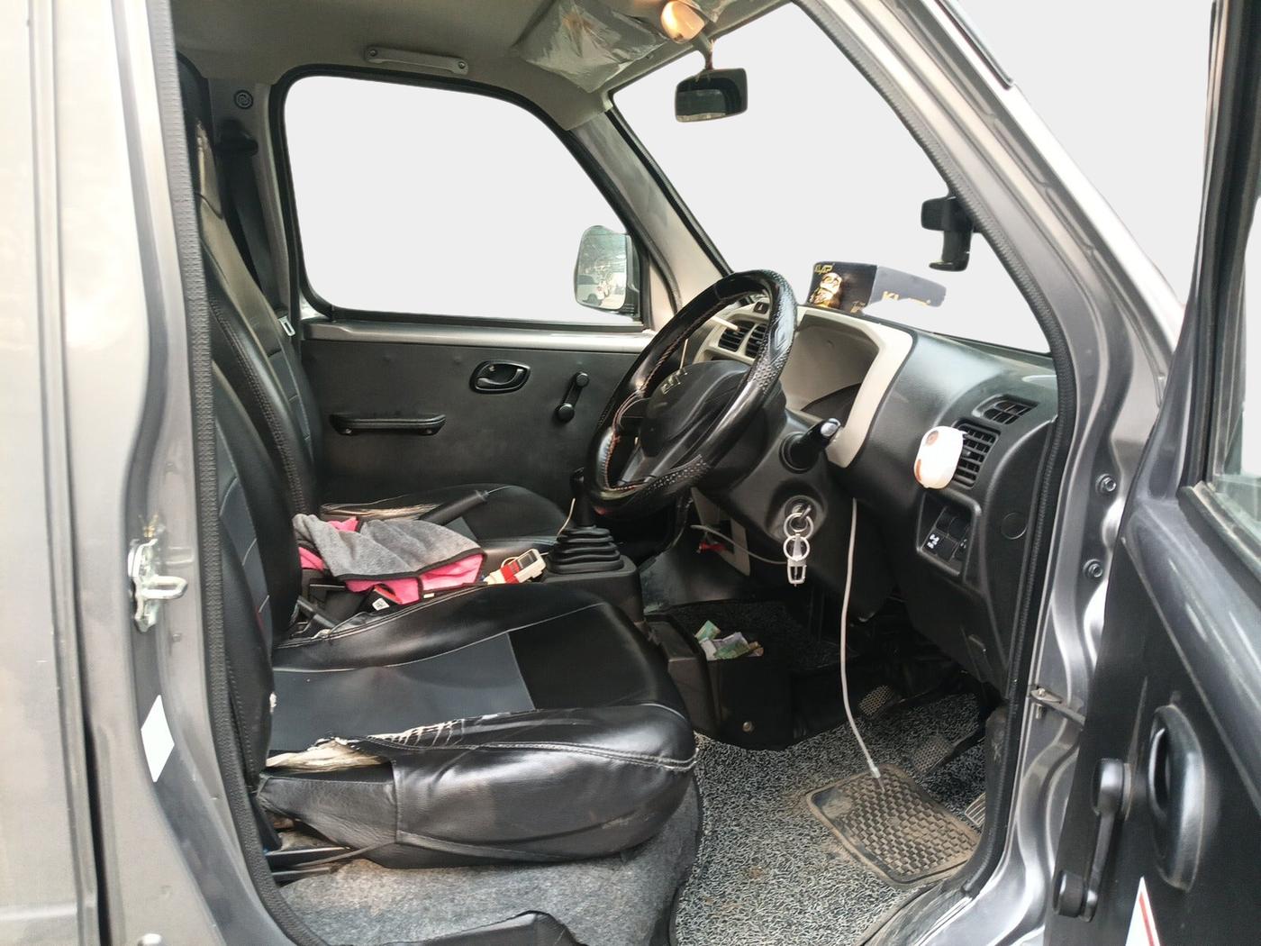 2023 Maruti Eeco 5 STR AC CNG, CNG, Manual, 1,22,000 km, interior