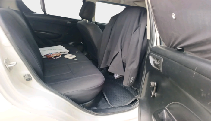 2012 Maruti Swift LXI, CNG, Manual, 2,85,860 km, interior