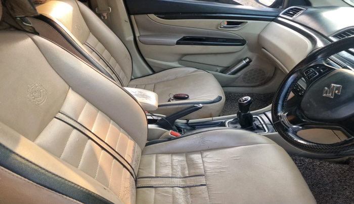 2016 Maruti Ciaz ZDI SHVS, Diesel, Manual, 1,05,201 km, interior