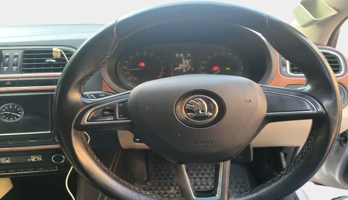 2016 Skoda Rapid AMBITION 1.5 TDI AT, Diesel, Automatic, 83,597 km, interior