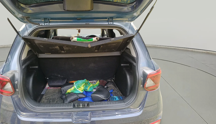 2021 Hyundai VENUE S 1.2, Petrol, Manual, 90,374 km, exterior