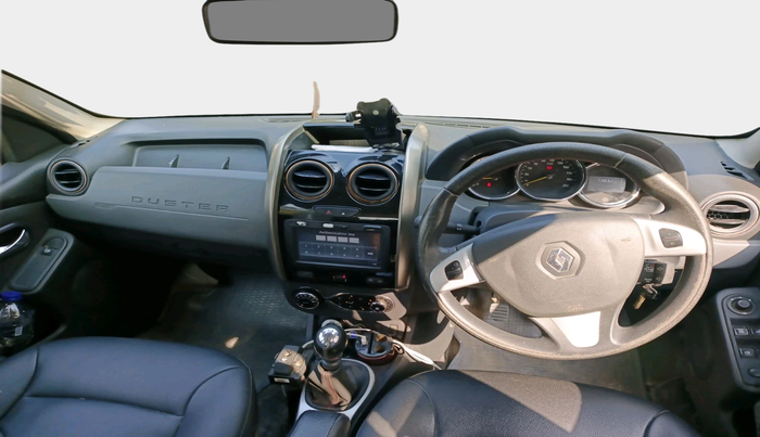 2016 Renault Duster 110 PS RXZ 4X4 MT DIESEL, Diesel, Manual, 73,832 km, interior