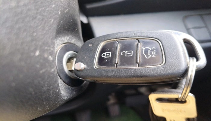 2019 Hyundai VENUE S 1.2, Petrol, Manual, 74,808 km, interior