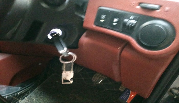 2021 Mahindra Scorpio S5, Diesel, Manual, 1,04,847 km, interior