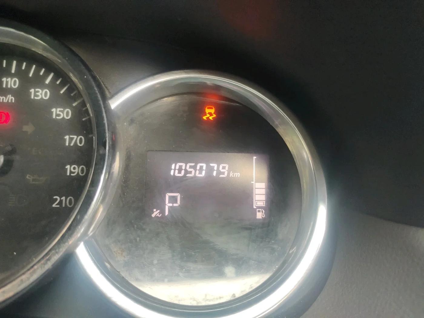 2018 Renault Duster RXS CVT, Petrol, Automatic, 1,05,079 km, interior