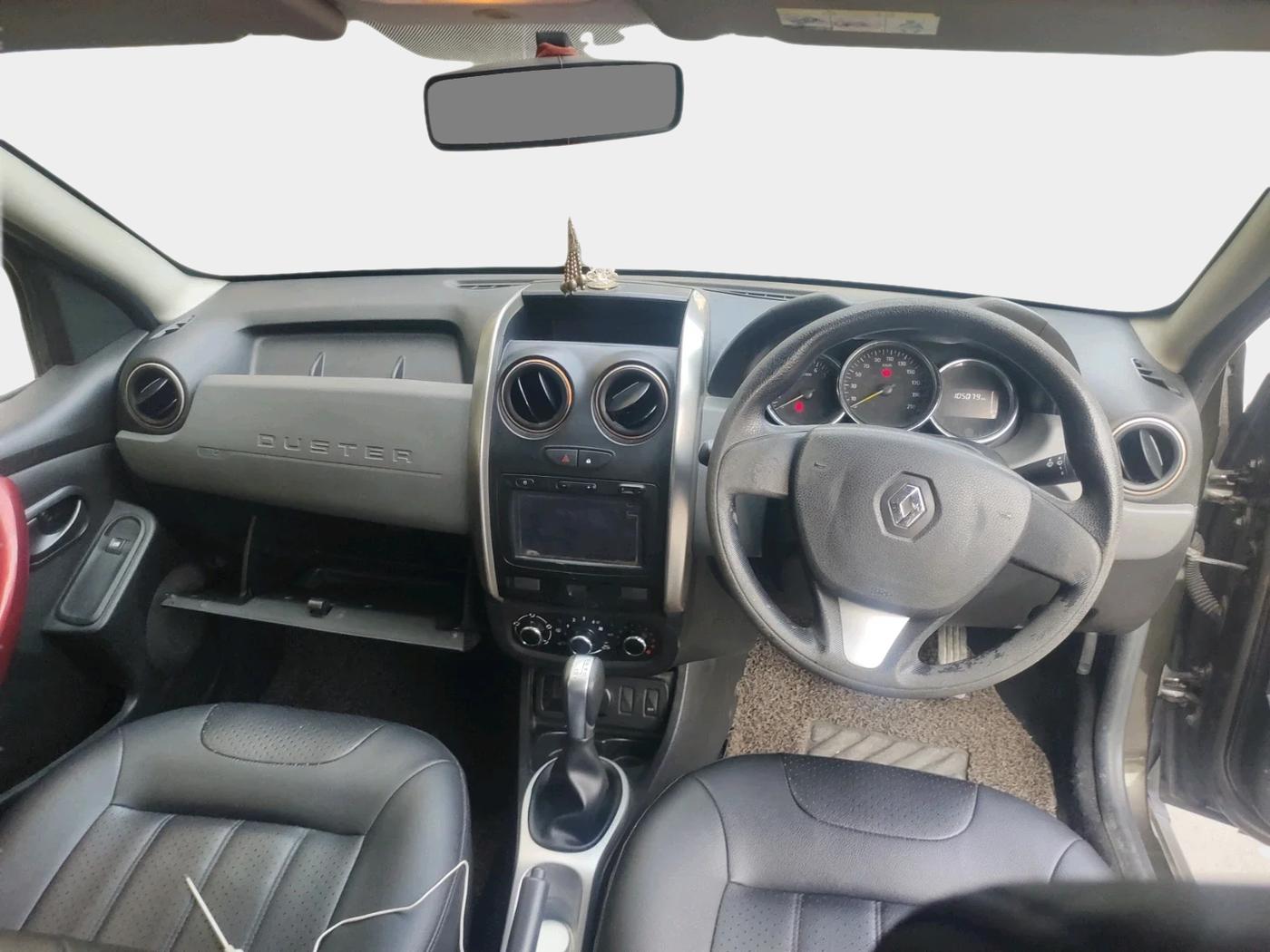 2018 Renault Duster RXS CVT, Petrol, Automatic, 1,05,079 km, interior