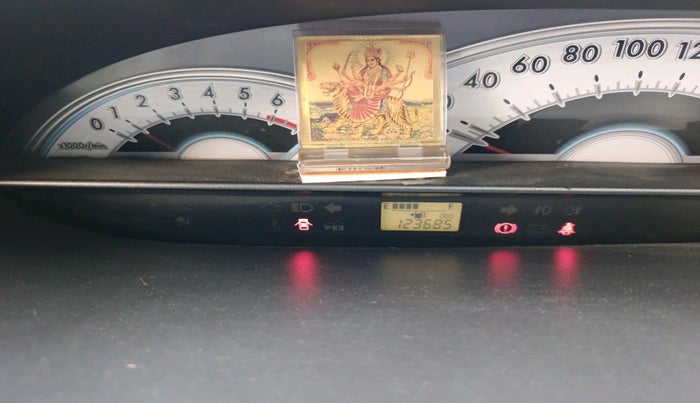 2011 Toyota Etios V, Petrol, Manual, 1,23,685 km, interior