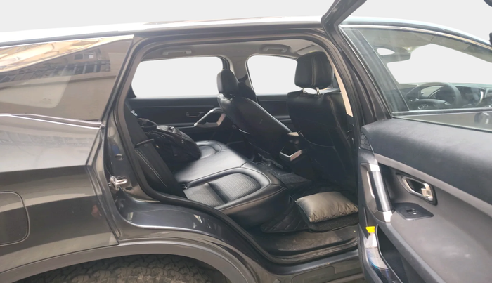 2020 Tata Harrier XT 2.0L KRYOTEC, Diesel, Manual, 80,803 km, interior