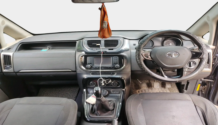 2017 Tata Hexa XM 4X2 7 STR, Diesel, Manual, 1,52,832 km, interior