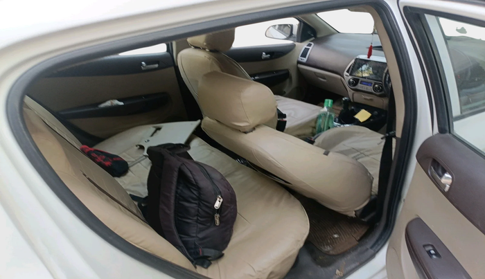 2011 Hyundai i20 MAGNA 1.2, Petrol, Manual, 98,201 km, interior