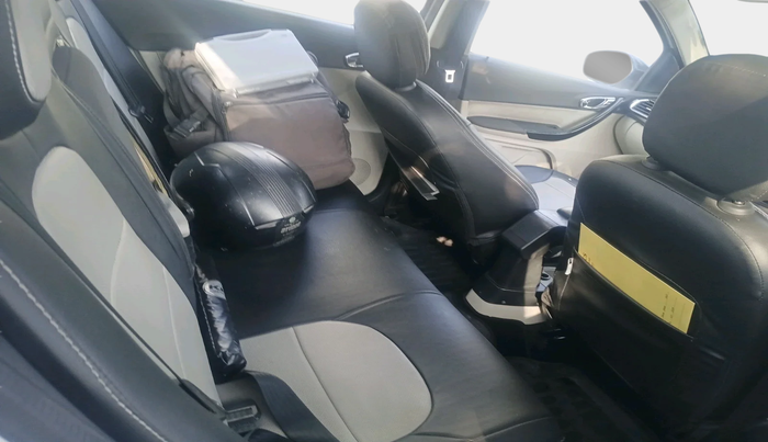 2022 Tata TIGOR XZ PLUS CNG, Petrol, Manual, 1,21,490 km, interior