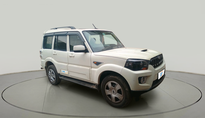 2017 Mahindra Scorpio S6 PLUS 1.99 INTELLI-HYBRID, Diesel, Manual, 20,278 km, exterior