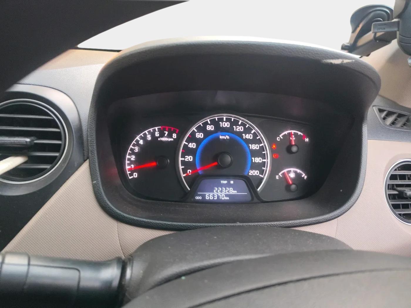 2017 Hyundai Grand i10 MAGNA 1.2 KAPPA VTVT, Petrol, Manual, 66,500 km, interior
