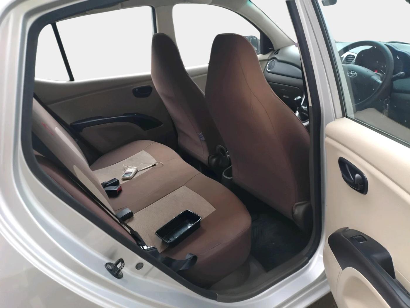 2015 Hyundai i10 MAGNA 1.1, Petrol, Manual, 22,972 km, interior