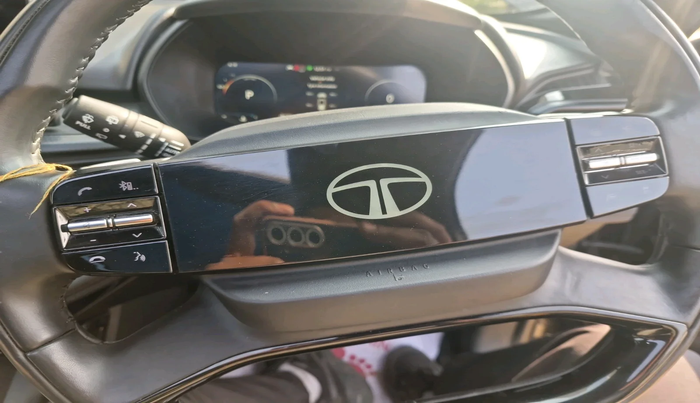 2024 Tata Safari ACCOMPLISHED PLUS 6 STR DARK EDITION AT, Diesel, Automatic, 28,657 km, interior