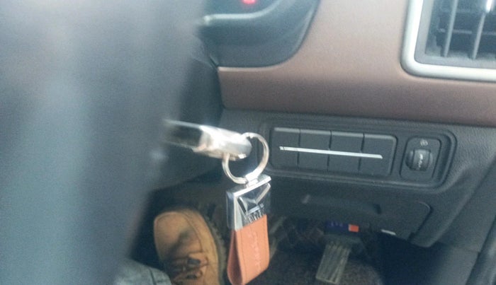 2023 Mahindra SCORPIO-N Z6 DIESEL MT 2WD 7 STR, Diesel, Manual, 82,782 km, interior