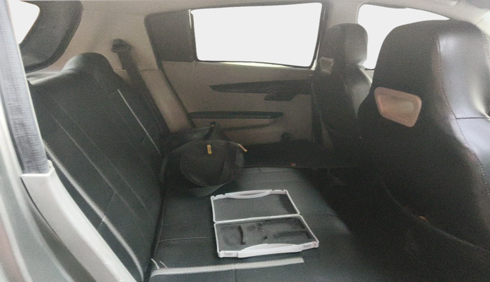 2016 Mahindra Kuv100 K2 6 STR, Petrol, Manual, 38,498 km, interior