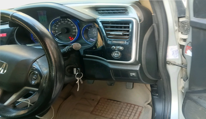 2014 Honda City 1.5L I-VTEC V MT, Petrol, Manual, 1,27,078 km, interior