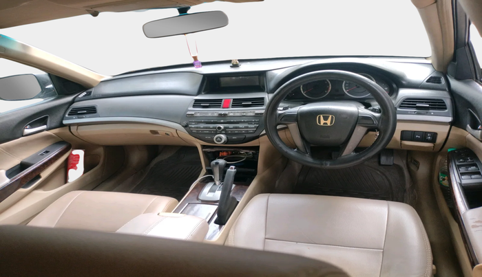 2010 Honda Accord 2.4L I-VTEC AT, Petrol, Automatic, 1,05,936 km, interior
