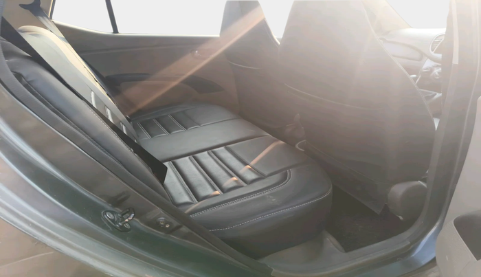 2011 Hyundai i10 MAGNA 1.2, Petrol, Manual, 69,566 km, interior