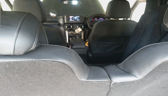 2024 Mahindra Thar LX D AT 4WD HT, Diesel, Automatic, 27,687 km, interior