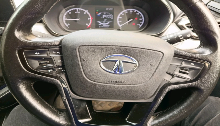 2022 Tata Safari XTA PLUS DARK EDITION, Diesel, Automatic, 72,645 km, interior
