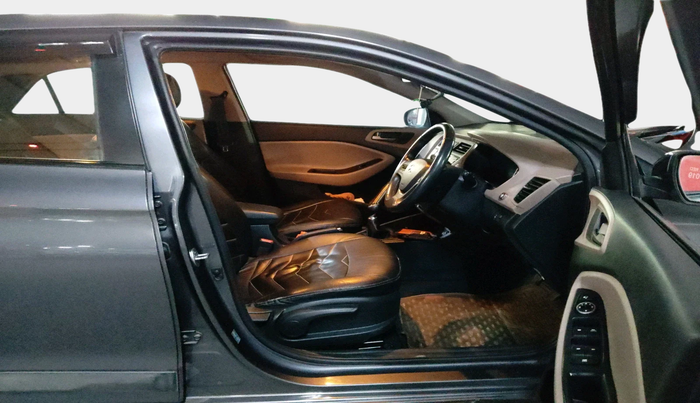 2016 Hyundai Elite i20 ASTA 1.2 (O), Petrol, Manual, 42,061 km, interior