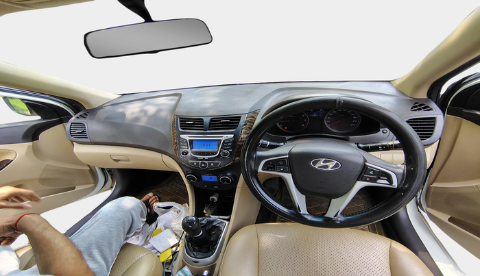 2011 Hyundai Verna FLUIDIC 1.6 VTVT EX, Petrol, Manual, 2,95,900 km, interior