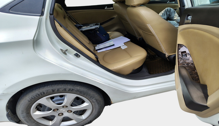 2011 Hyundai Verna FLUIDIC 1.6 VTVT EX, Petrol, Manual, 2,95,900 km, interior