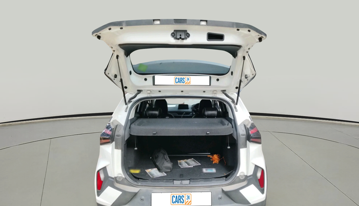 2024 Tata NEXON Smart Plus S 1.2 iCNG, Petrol, Manual, 13,327 km, exterior