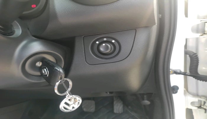 2023 Renault Kwid CLIMBER 1.0 AMT Dual Tone , Petrol, Automatic, 4,161 km, interior