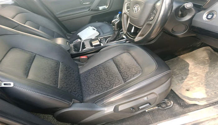 2022 Tata Harrier XZA PLUS 2.0L DARK EDITION, Diesel, Automatic, 74,338 km, interior