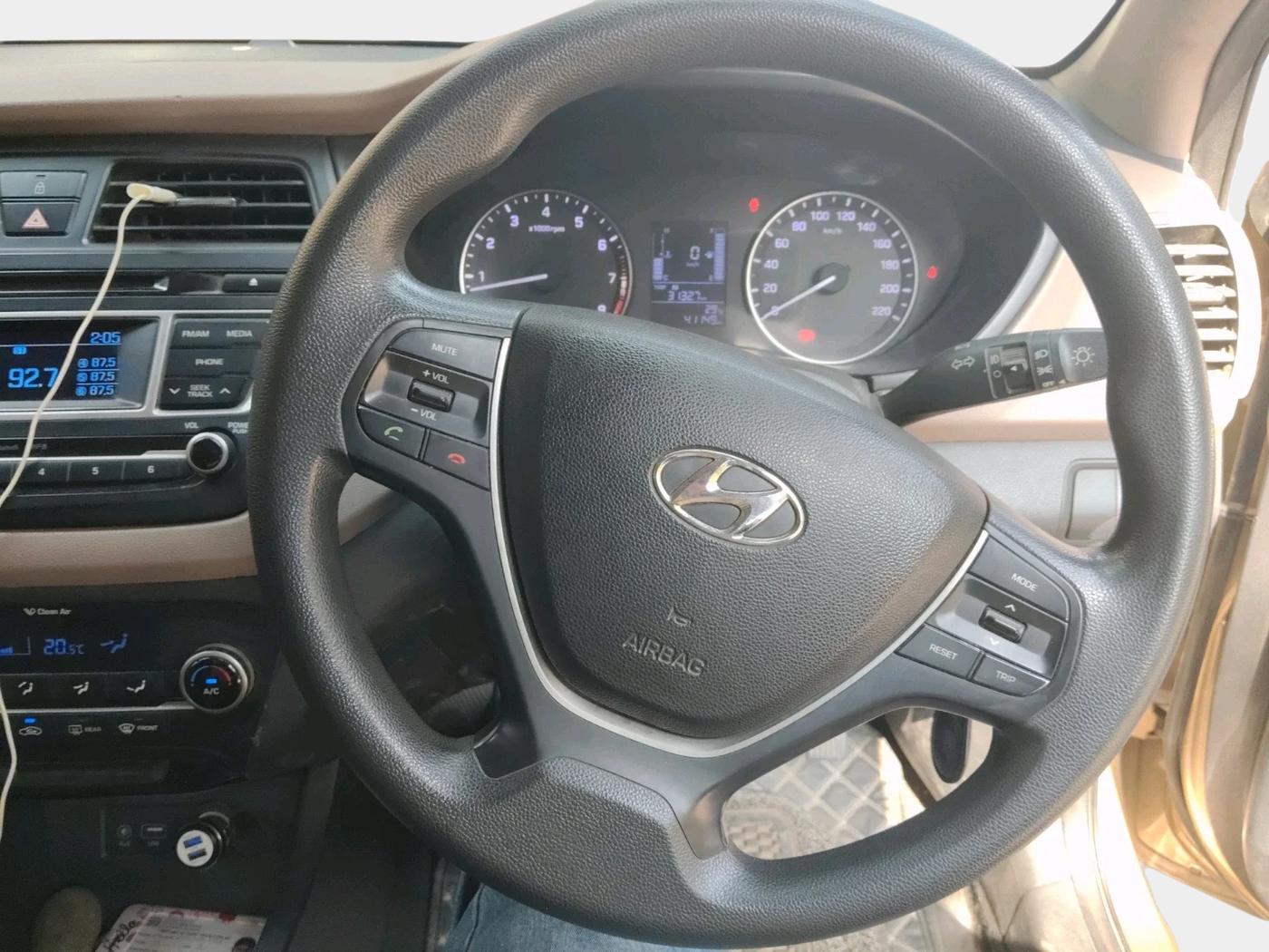 2015 Hyundai i20 SPORTZ 1.4 AT, Petrol, Automatic, 41,149 km, interior