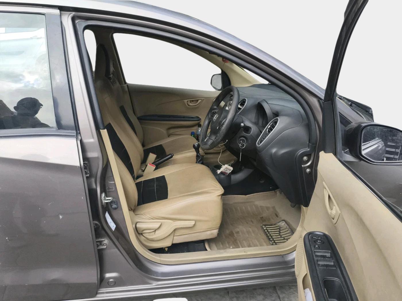 2014 Honda Mobilio 1.5L I-VTEC S, Petrol, Manual, 40,794 km, interior