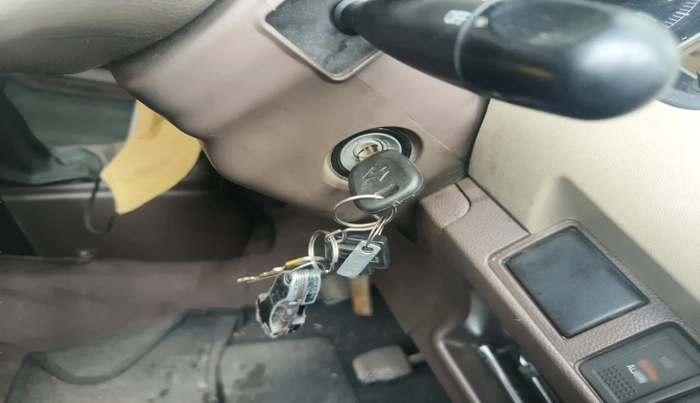 2010 Maruti Zen Estilo LXI, Petrol, Manual, 48,685 km, interior