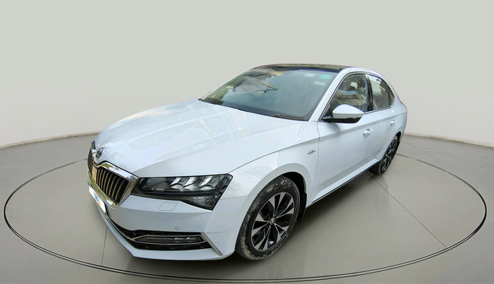 2020 Skoda Superb L&K 2.0 TSI AT, Petrol, Automatic, 48,016 km, exterior