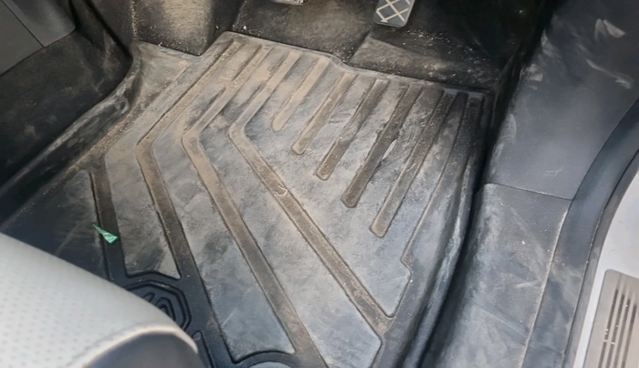 2022 MG ASTOR SAVVY 1.5 CVT, Petrol, Automatic, 37,442 km, interior