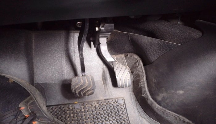 2023 Nissan MAGNITE XV TURBO CVT RED EDITION, Petrol, Automatic, 24,273 km, interior