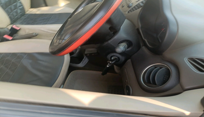 2011 Hyundai i10 SPORTZ 1.2, Petrol, Manual, 1,01,651 km, interior