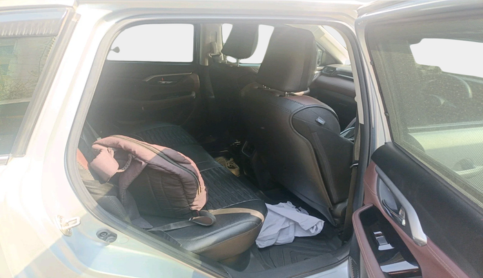 2023 Maruti Grand Vitara ZETA SMART HYBRID AT, Petrol, Automatic, 24,803 km, interior