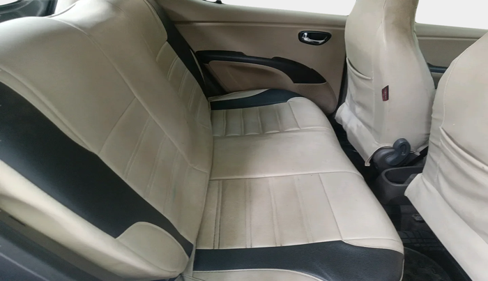 2012 Hyundai i10 MAGNA 1.1, Petrol, Manual, 1,52,275 km, interior