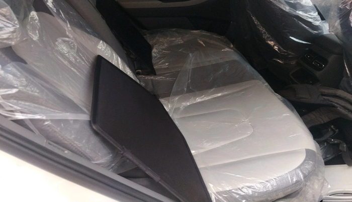 2025 Hyundai Creta E 1.5 PETROL, Petrol, Manual, 4,180 km, interior