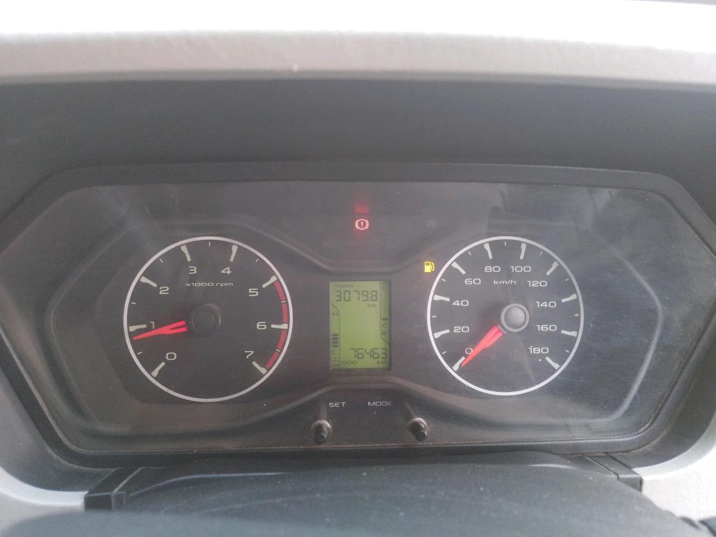 2018 Mahindra Scorpio S5, Diesel, Manual, 76,463 km, interior