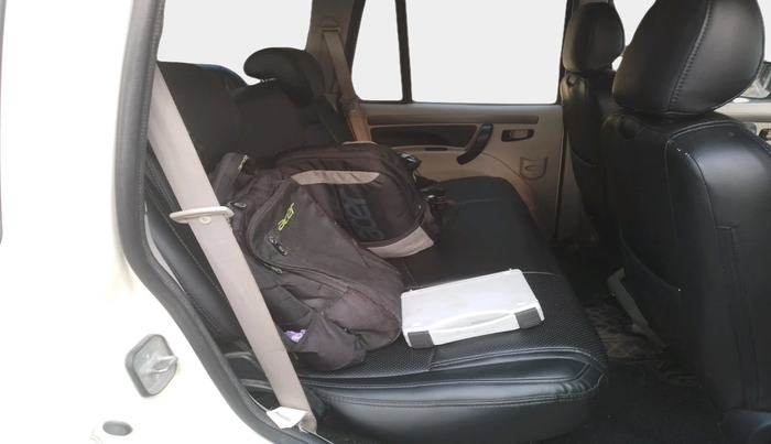 2018 Mahindra Scorpio S5, Diesel, Manual, 76,463 km, interior